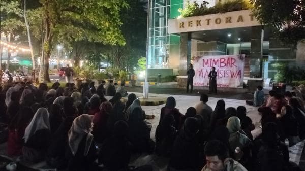 Mahasiswa Unimus Gelar Mimbar Bebas dan Refleksi "September Kelam: Dosa Negara dan Kemanusiaan"