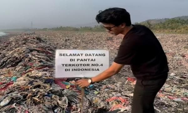 Pantai Cibutun Sukabumi Dinobatkan Terkotor ke-4 di Indonesia, Sekda: Nggak Ngerti