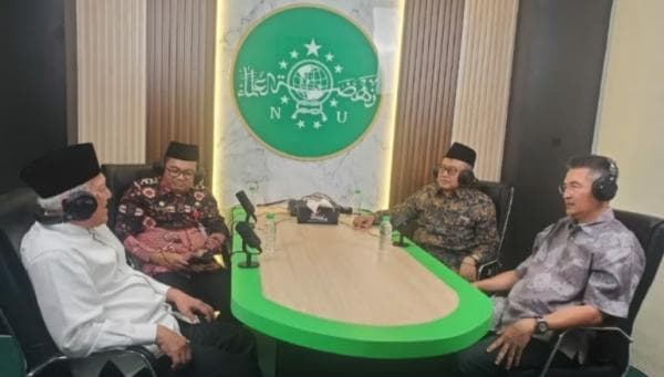 Cucu Hadratusyaikh KH Hasyim Asy`ari Coba Podcats dengan Panglima Santri 2023, Begini Serunya