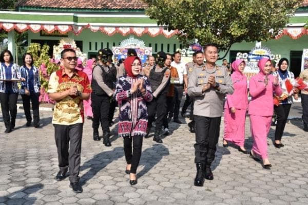 Bupati Bersama Kapolres dan Kajari Geruduk Kodim Grobogan, Ini Yang Dibawa