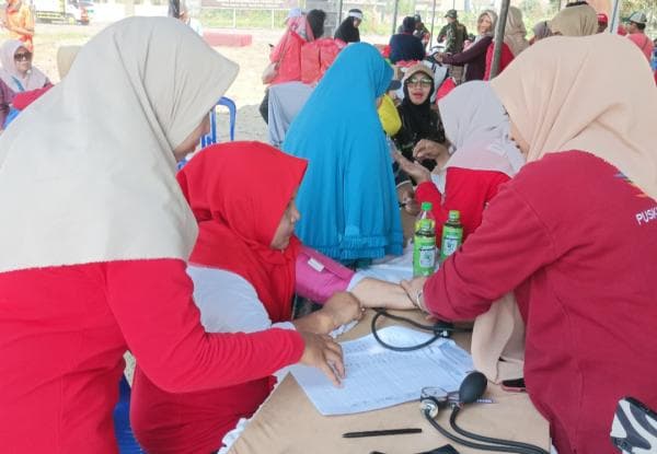 4 Rumah Sakit Sidoarjo Adakan Pengobatan Gratis di Desa Gelam, Ada Cek Kolesterol hingga Asam Urat 4 Rumah Sakit Sidoarjo Adakan Pengobatan Gratis di Desa Gelam, Ada Cek Kolesterol hingga Asam Urat
