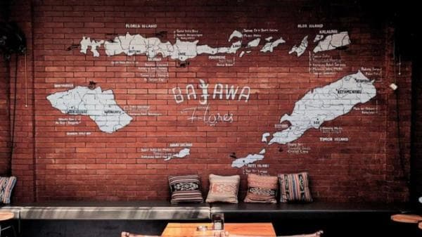 5 Lokasi Tongkrongan yang Enak Buat Ngopi sambil Dengerin Musik di Depok 5 Lokasi Tongkrongan yang Enak Buat Ngopi sambil Dengerin Musik di Depok