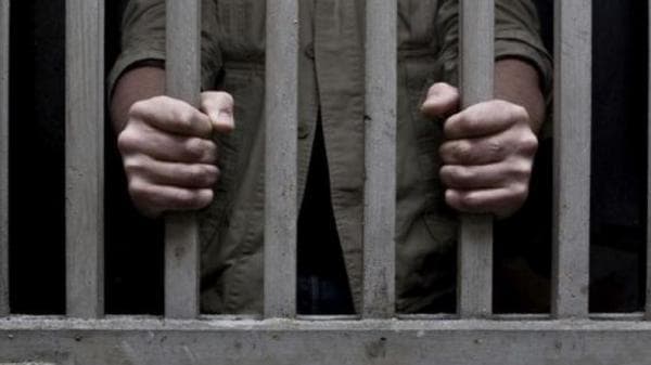 Uang Hasil Arisan Online Bodong, Dipakai Pria di Karawang Sawer Biduan Dangdut