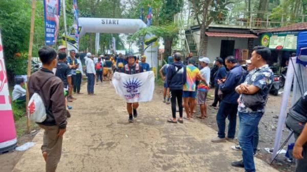 Ribuan Pelari Ikuti Siksorogo Lawu Ultra Asia Trail Master Championship Final 2023 di Karanganyanyar