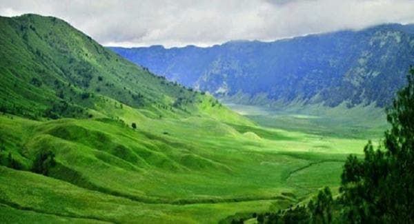 Bangga! Bromo Masuk Tiga Besar Taman Nasional Terindah di Dunia