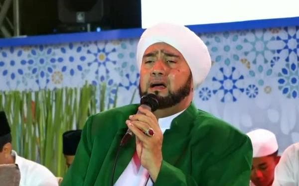 15 Lagu Terbaik dari Habib Syech yang Menggetarkan Hati