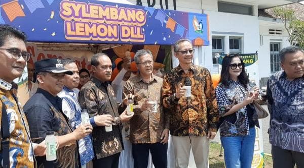 KAI Gelar Festival Semesta 2023, Dukung Kemajuan UMKM di Garut KAI Gelar Festival Semesta 2023, Dukung Kemajuan UMKM di Garut