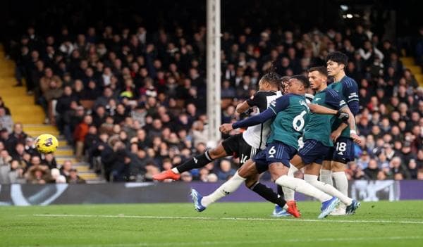 Hasil Bola Tadi Malam: Fulham Tumbangkan Arsenal, Tottenham Menang atas Bournemouth