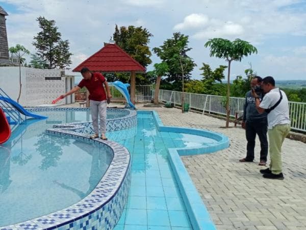 Bocah 12 Tahun di Grobogan Tewas Tenggelam di Kolam Renang Pulokulon Bocah 12 Tahun di Grobogan Tewas Tenggelam di Kolam Renang Pulokulon