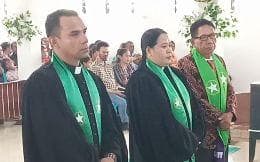 Penuh Suasana Haru Ibadah Pengutusan dan Perhadapan Pendeta GMIT Bukit Zaitun Sikumana