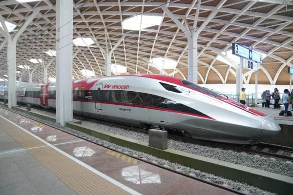 3 Rekomendasi Kuliner Top Dekat Stasiun Kereta Cepat Padalarang