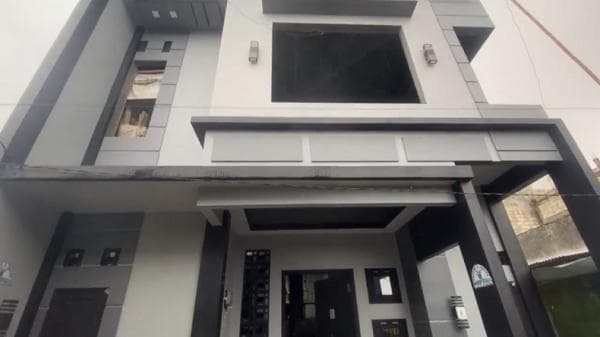 Mengintip Rumah Mewah di Banjarnegara, Bangunan 2 Lantai Dihuni Puluhan Domba Batur Mengintip Rumah Mewah di Banjarnegara, Bangunan 2 Lantai Dihuni Puluhan Domba Batur