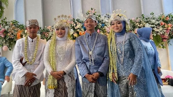 Viral Kisah Cinta Pasangan Kembar, Keduanya Nikah Bareng di Bandung