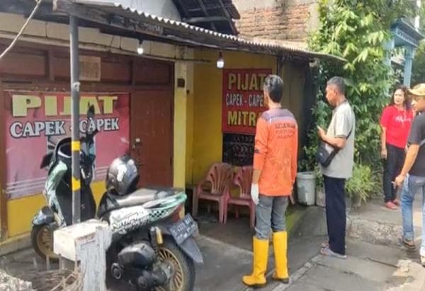 Terapis Pijat Pakai Daster Tewas di Lorong Panti Pijat Terapis Pijat Pakai Daster Tewas di Lorong Panti Pijat