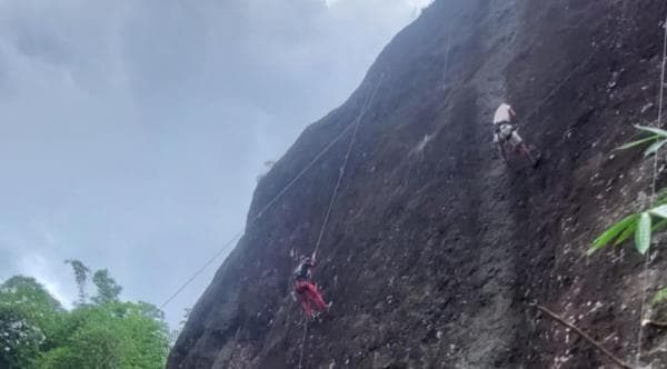 Menikmati Sensasi Panjat Tebing di Banjarwangi, Garut
