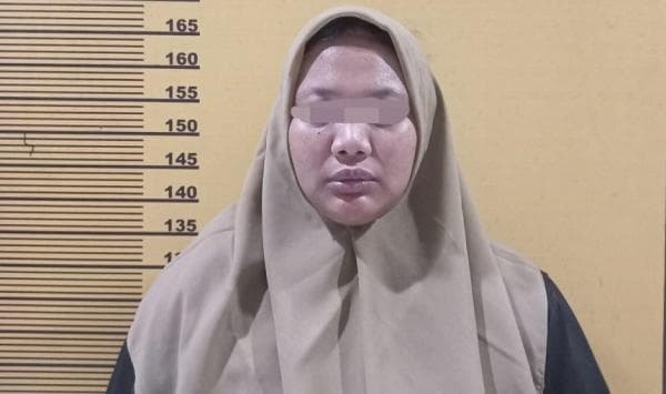 Nenek di Inhu Dipukuli Cucu Wanita dengan Besi, Emas Diambil Untuk Beli HP Nenek di Inhu Dipukuli Cucu Wanita dengan Besi, Emas Diambil Untuk Beli HP