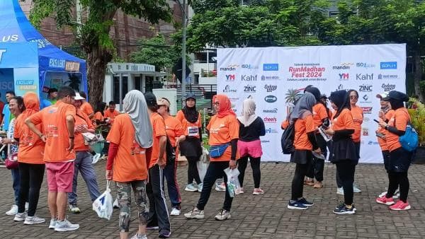 Sambut Ramadhan, Bank Mandiri dan Isomlayu Gelar RunMadhan Fest di Surabaya