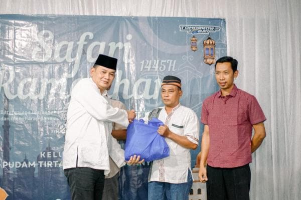 Safari Ramadhan, Bos Banyu PUDAM Tirta Lawu Ingatkan Jangan Bermimpi Capai Kesuksesan dengan Instan!