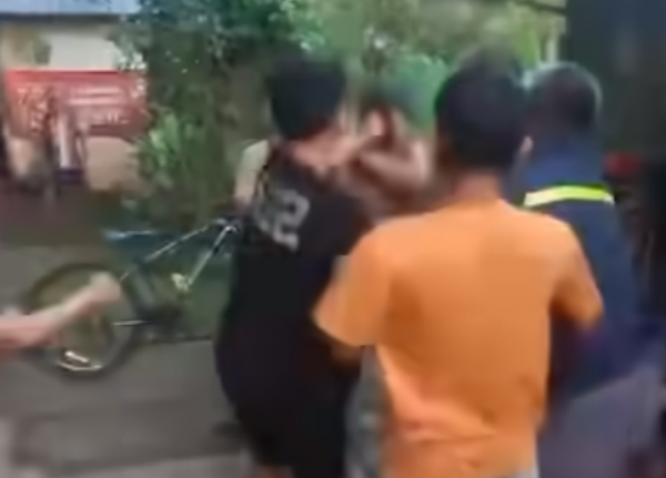 Kepergok Bobol Konter HP, 4 Pemuda di Semarang Babak Belur Dihajar Massa