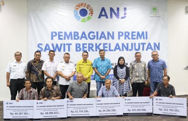SMM Dukung Petani Sawit Belitung Timur dengan Penyerahan Premi Minyak Sawit Berkelanjutan