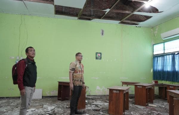 Gempa Tuban Buat Pulau Bawean Terpukul, Kehancuran Sekolah Terpampang Nyata