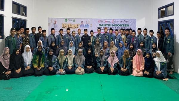 Smartfren Community Meriahkan Ramadan dan Lebaran 2024 dengan Program Santri Ngonten