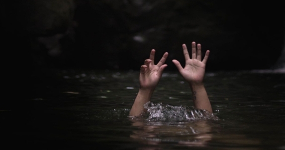 Di Kolam Ikan Koi Peternakan Ayam, Seorang Pelajar di Lebak Banten Tewas Tenggelam Di Kolam Ikan Koi Peternakan Ayam, Seorang Pelajar di Lebak Banten Tewas Tenggelam