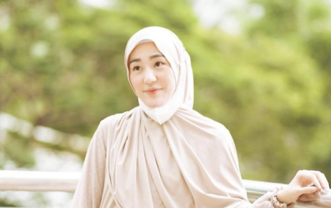 Larissa Chou Klarifikasi Komentar Terkait Perceraian Teuku Ryan dan Ria Ricis