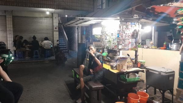 Warung Dongko: Tujuan Favorit untuk Anak Muda di Kota Bogor Warung Dongko: Tujuan Favorit untuk Anak Muda di Kota Bogor