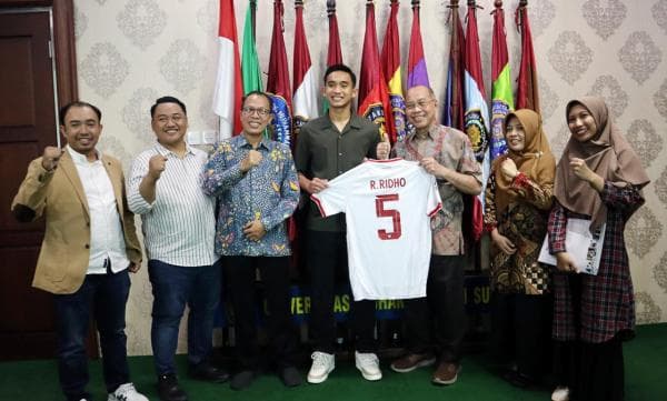 Kapten Timnas Indonesia Rizky Ridho Ngampus Usai Laga Piala Asia U-23