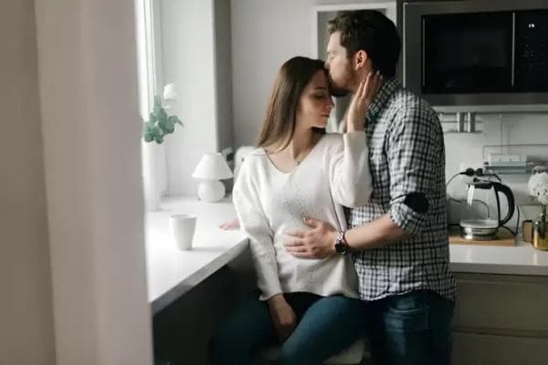 Studi Terbaru: Ciuman Bisa Membantu Menurunkan Berat Badan dan Meningkatkan Kesehatan Jantung