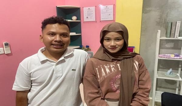 Kisah Sukses Ramdan dan Azhyra, Pebisnis Muda Asal Bandung Jualan Baju Branded Sisa Ekspor