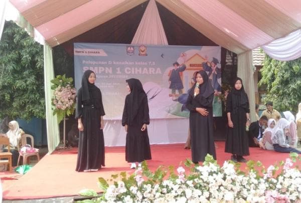 Penuh Haru, Pelepasan dan Kenaikan Kelas Siswa SMPN 1 Cihara Berlangsung Khidmat