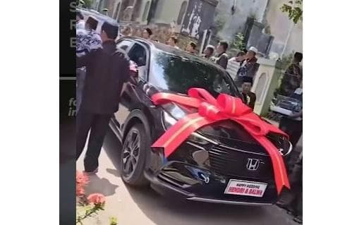 Viral Lamaran Mewah di Pati, Seserahan Mobil HRV hingga Motor PCX Jadi Sorotan Netizen
