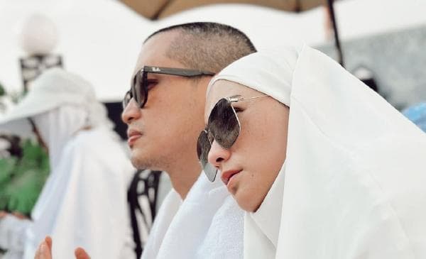 Citra Kirana dan Rezky Aditya Manfaatkan Perjalanan Haji Jadi Bulan Madu Kedua: Kayak Pacaran Lagi Citra Kirana dan Rezky Aditya Manfaatkan Perjalanan Haji Jadi Bulan Madu Kedua: Kayak Pacaran Lagi