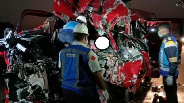 Inilah 5 Fakta Dibalik Kecelakaan Maut di Tol Boyolali yang Tewaskan Ketua Yayasan Darul Falah