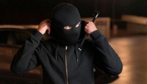 Serem! Begal di Karawang Beraksi di Siang Bolong, Motor Emak-emak Raib Badan Luka-luka Serem! Begal di Karawang Beraksi di Siang Bolong, Motor Emak-emak Raib Badan Luka-luka