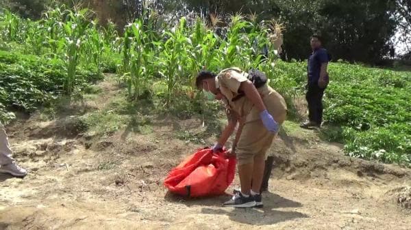 Warga Digemparkan Penemuan 2 Sosok Pocong dalam Besek di Sungai Lusi Warga Digemparkan Penemuan 2 Sosok Pocong dalam Besek di Sungai Lusi