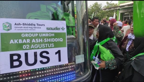 Semakin Dipercaya, Ash-Shiddiq Tour Berangkatkan 426 Jemaah Umroh di Bulan Agustus Semakin Dipercaya, Ash-Shiddiq Tour Berangkatkan 426 Jemaah Umroh di Bulan Agustus