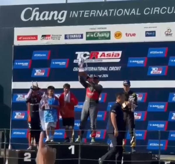 Top! Pembalap Mobil asal Brebes Benny Santoso Sabet Juara 1 TCR Asia Series 2024 