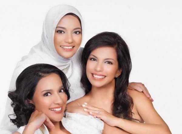 The Haque Sisters: Kisah Tiga Bintang dari Keluarga Multikultur