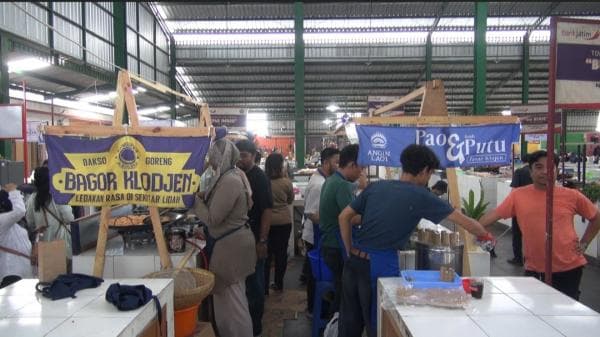 Sensasi Bakso Goreng dan Kue Putu di Pasar Klojen