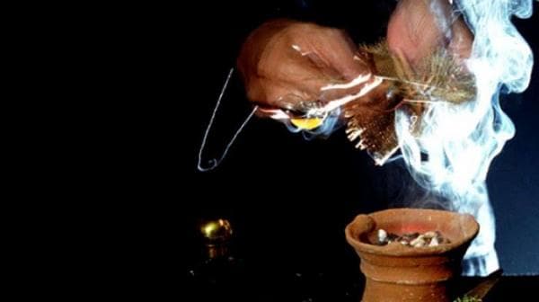 Ciri-Ciri Orang Terkena Pelet dan Cara Mengatasinya Ciri-Ciri Orang Terkena Pelet dan Cara Mengatasinya