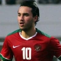 Biodata dan Agama Ezra Walian, Pemain Sepak Bola yang Alami Mangkrak Proses Naturalisasi di 2017