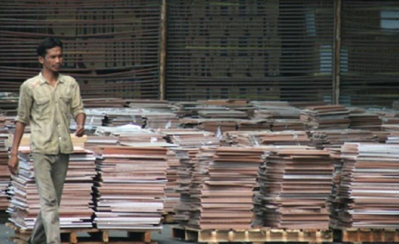 Sri Mulyani Resmi Rilis Aturan Bea Masuk Anti-Dumping Keramik Impor China