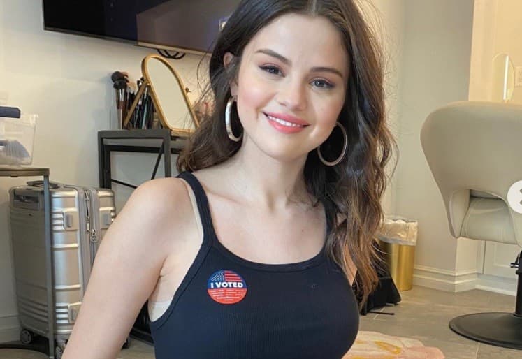 Selena Gomez Hampir Pasti Masuk Jajaran Miliarder Dunia Berkat Rare Beauty