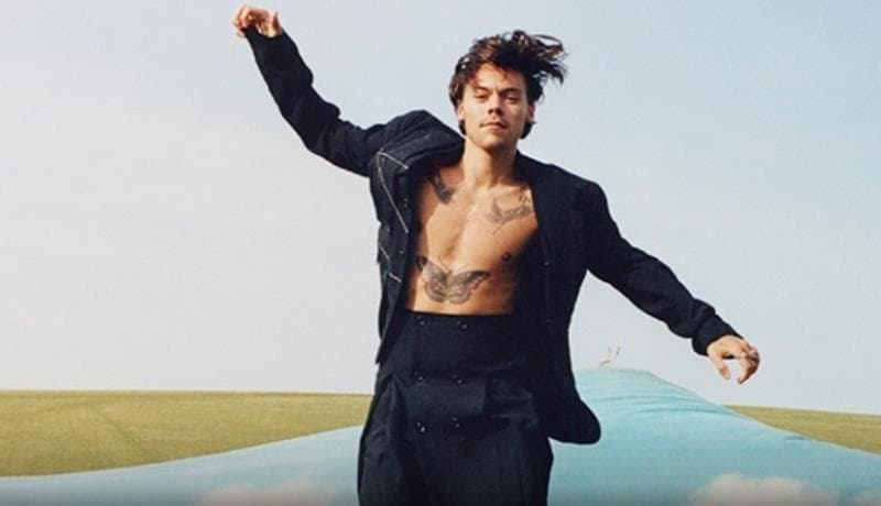 Lirik Lagu As It Was - Harry Styles dan Terjemahan, Ceritakan tentang Kisah Hidup Sang Musisi?