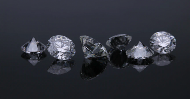 Cara Mengetahui Jenis Berlian Berkualitas, Cek Warna hingga Kejernihannya