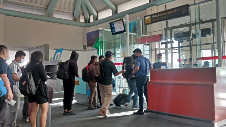 Cara Naik Pesawat Transit Bagi Pemula, Anti Bingung Cara Naik Pesawat Transit Bagi Pemula, Anti Bingung