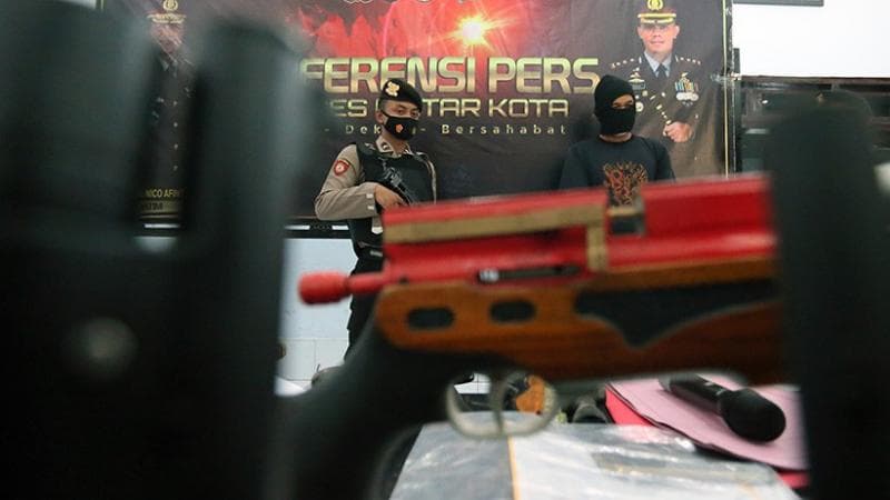 Asyik Ngopi, Pria di Bengkulu Ditembak Adik Kandung Pakai Senapan Angin